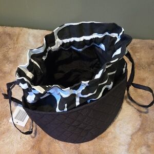 Elegant Black Quilted Drawstring Cosmetic Bag